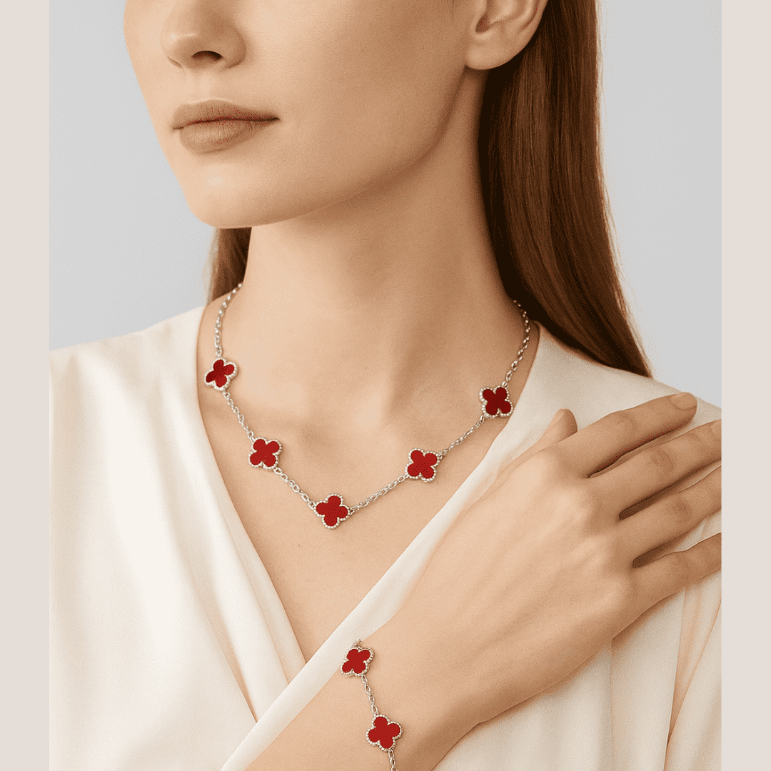 Set Van Cleef – Cadena y Pulsera de Elegancia y Fortuna